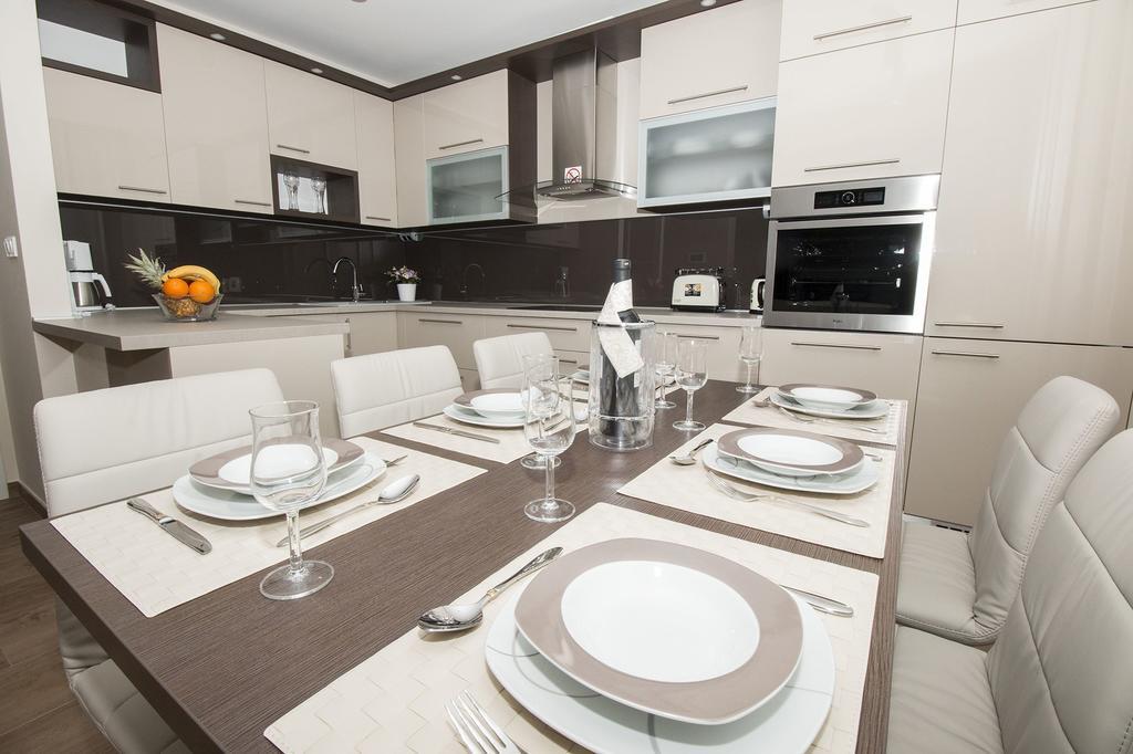 Lct Apartment Laura Omiš Εξωτερικό φωτογραφία