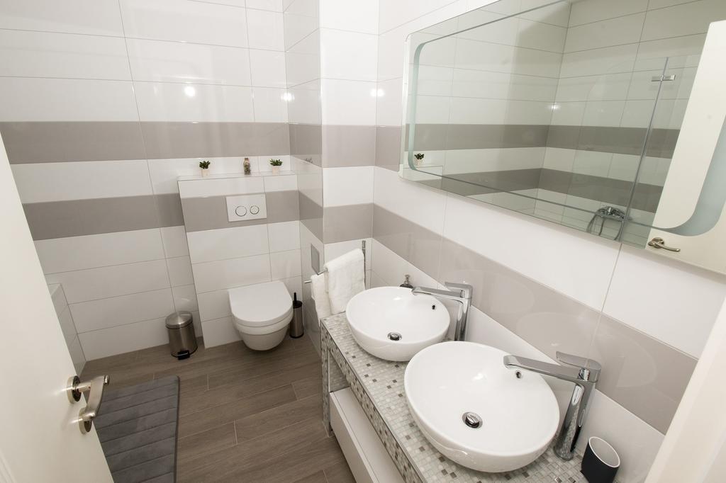 Lct Apartment Laura Omiš Εξωτερικό φωτογραφία