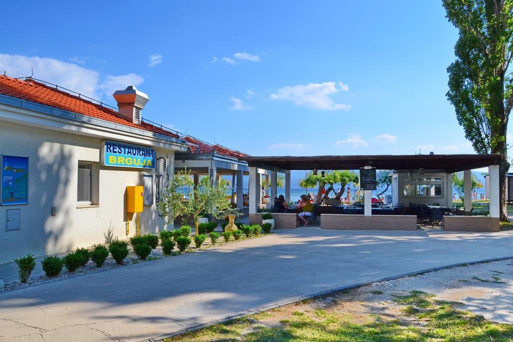 Lct Apartment Laura Omiš Εξωτερικό φωτογραφία