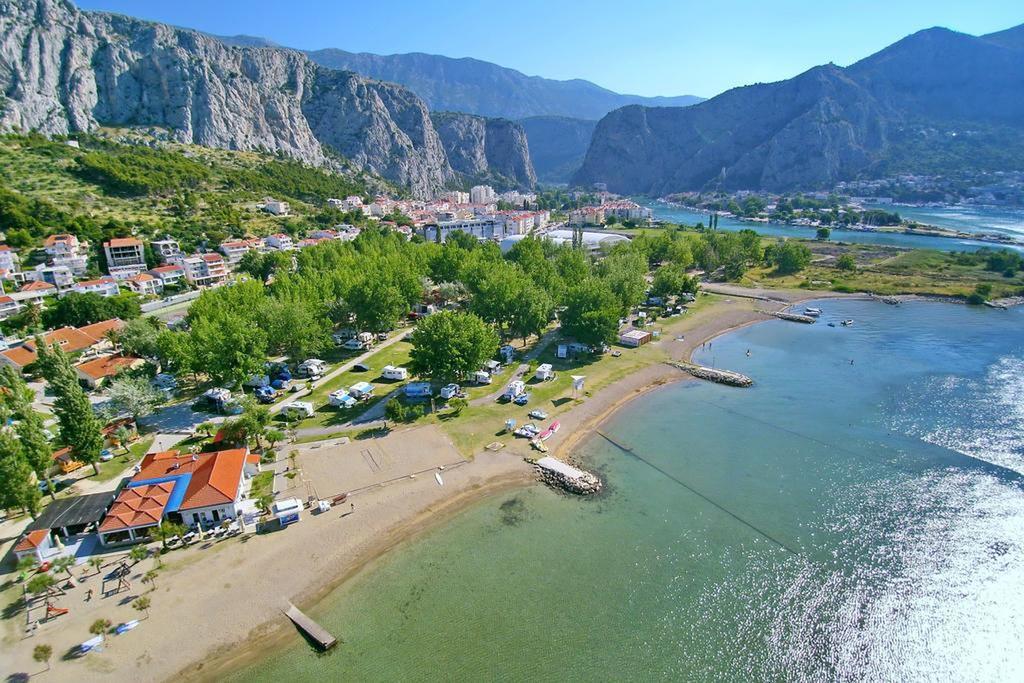 Lct Apartment Laura Omiš Εξωτερικό φωτογραφία
